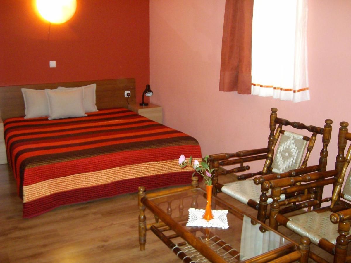 Отель Family Hotel Flora Златоград-33